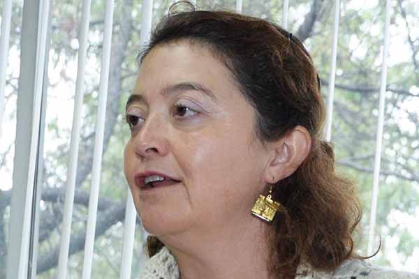 Dra.-Elizabeth-Solleiro.jpg